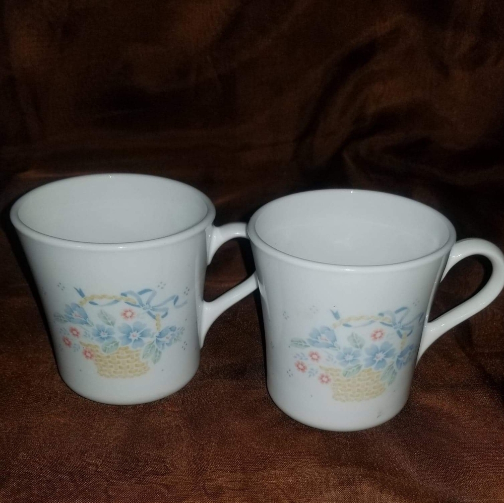2~Corelle Country Cornflower Coffee Cups